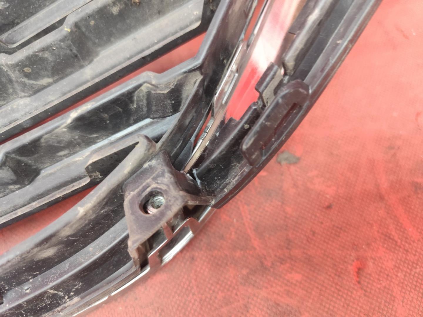 Решетка радиатора