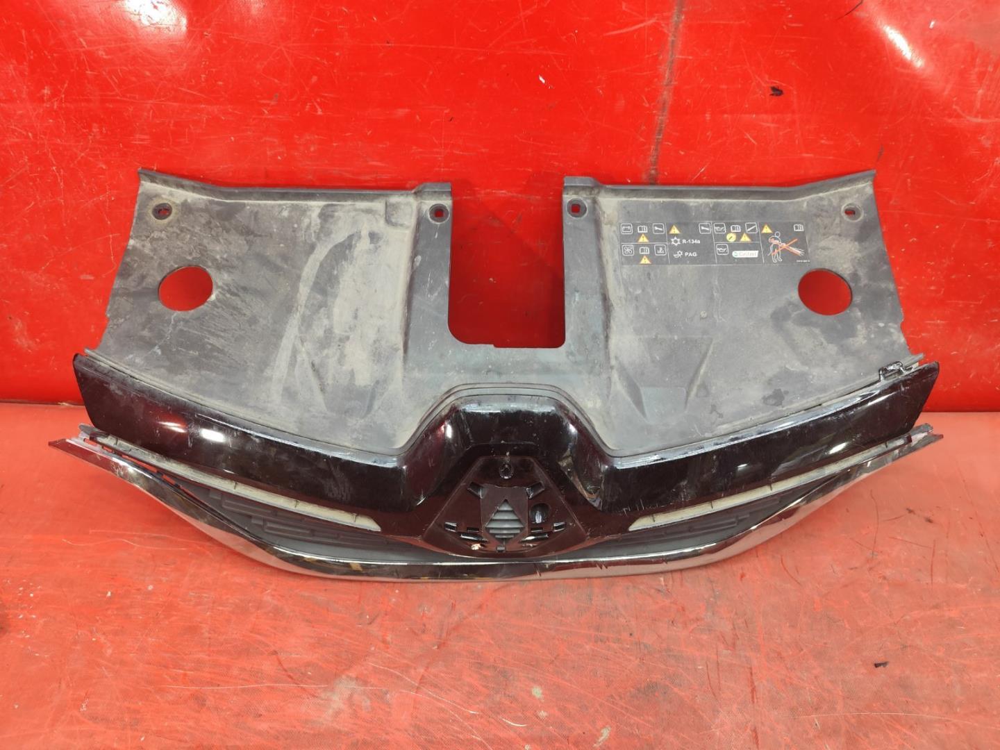 Решетка радиатора