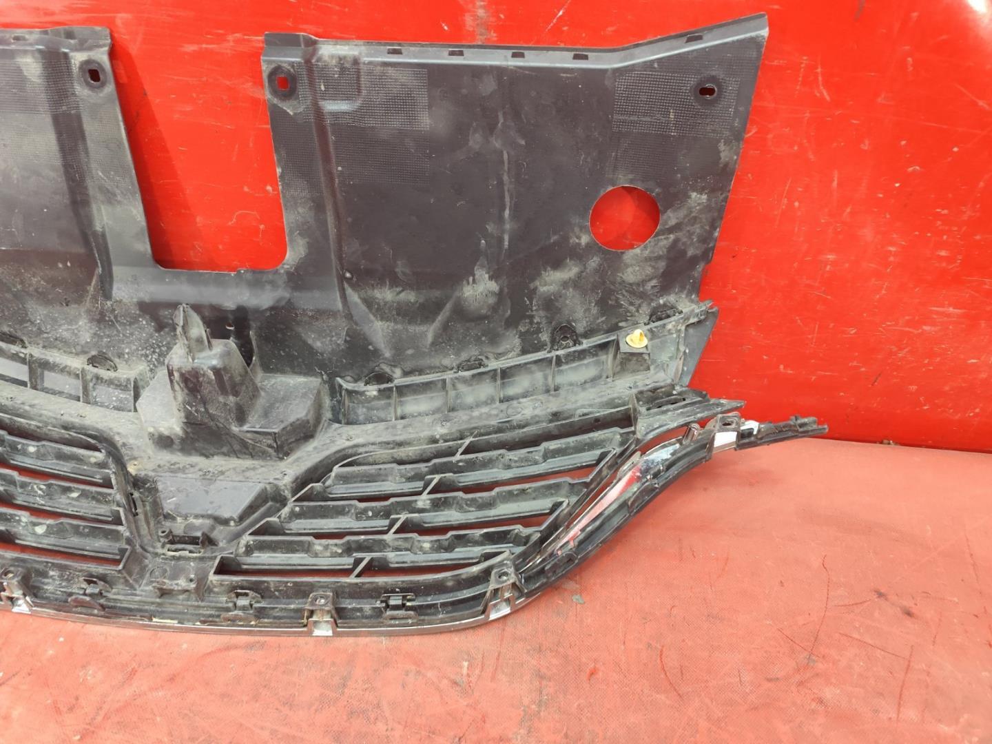 Решетка радиатора