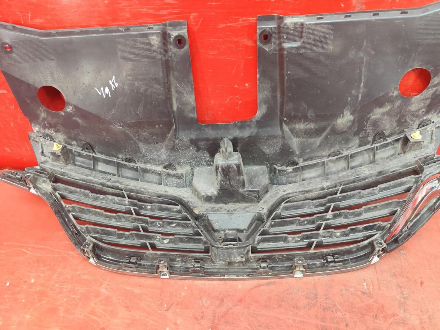 Решетка радиатора