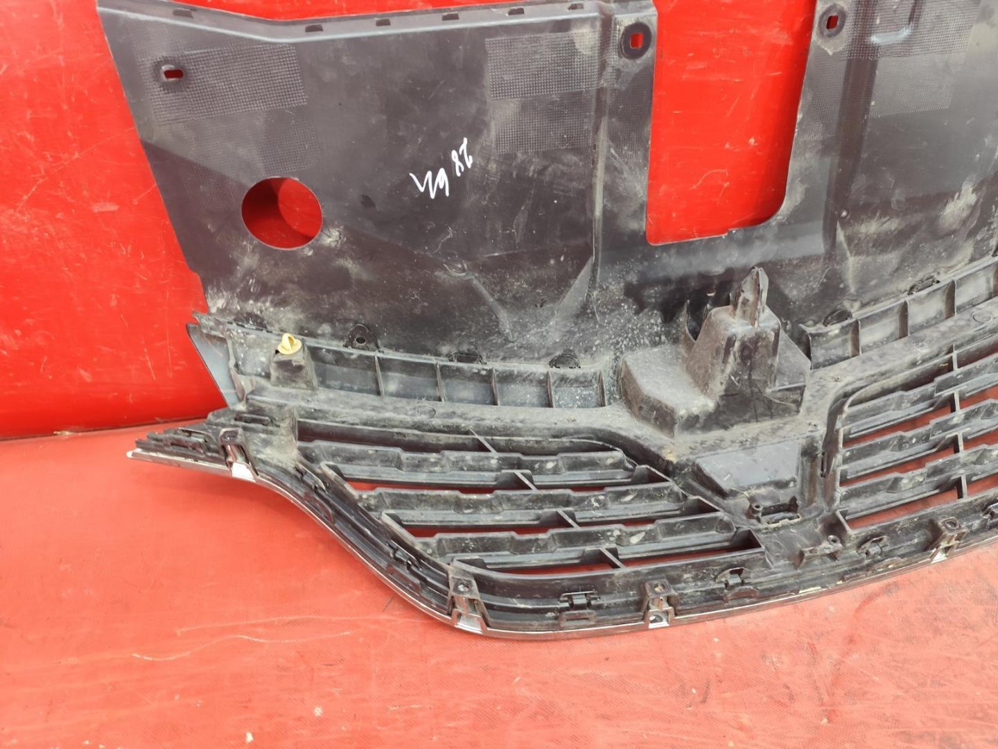 Решетка радиатора