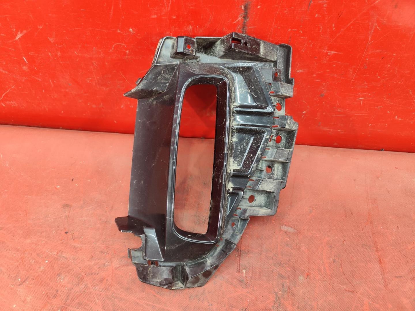 Накладка (кузов наружные)