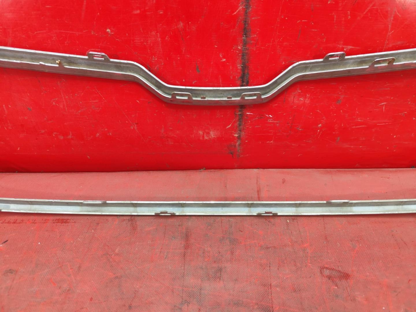 Накладка на решетку радиатора