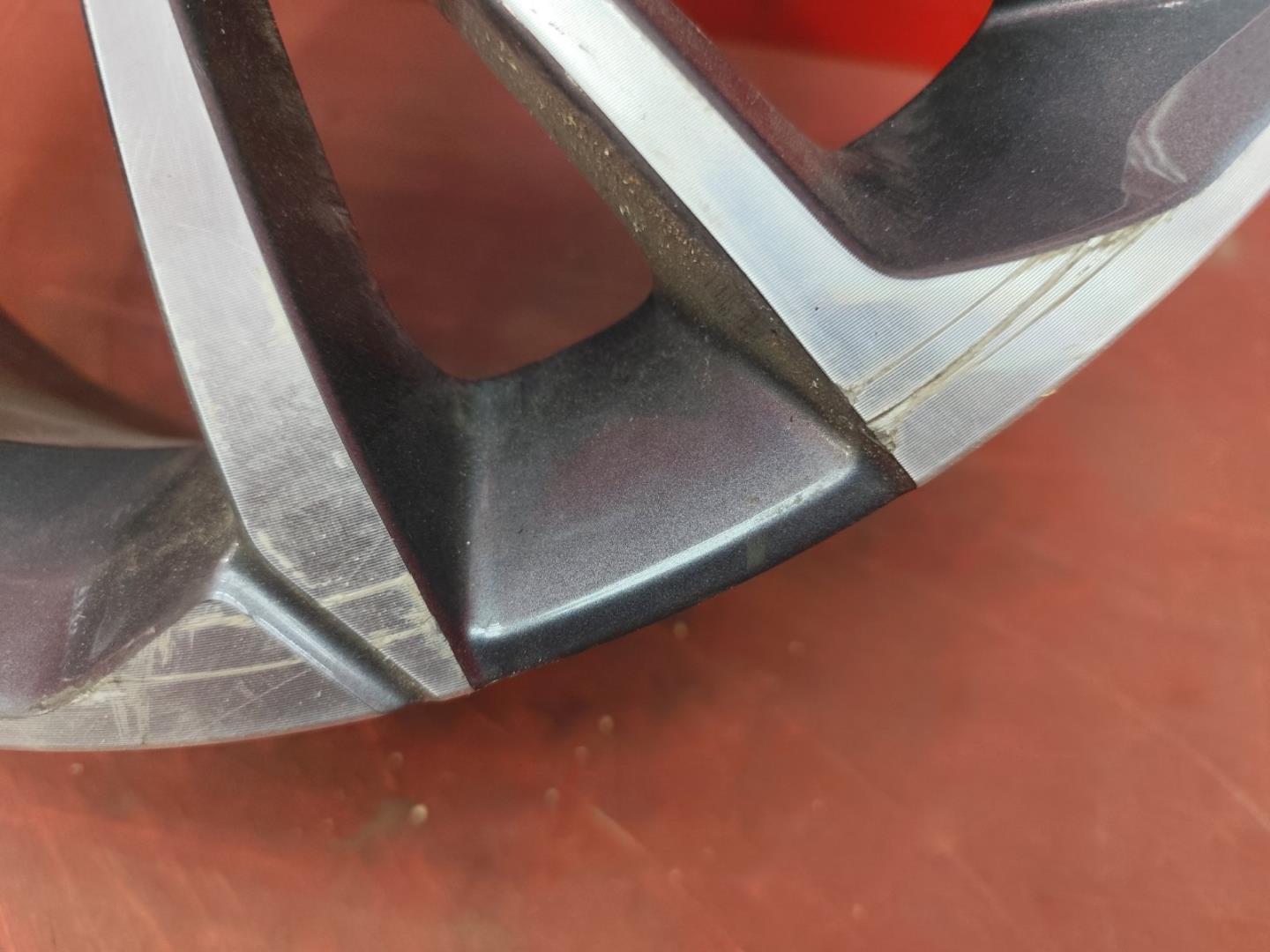 Диск колесный литой легкий сплав