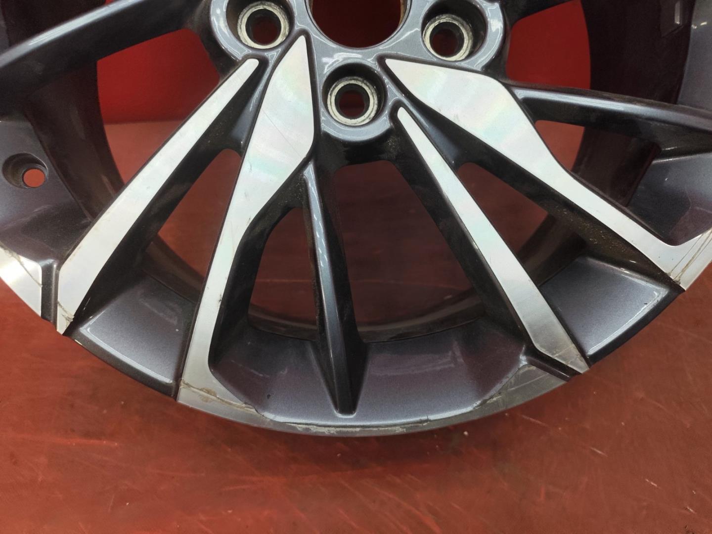 Диск колесный литой легкий сплав