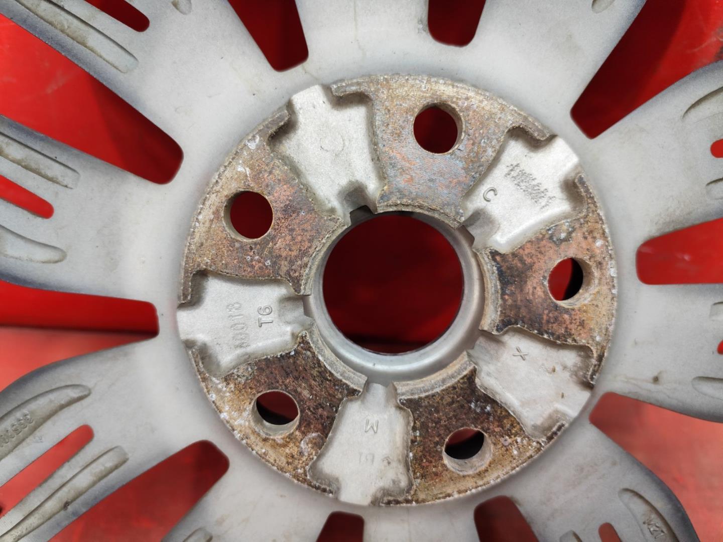 Диск колесный литой легкий сплав