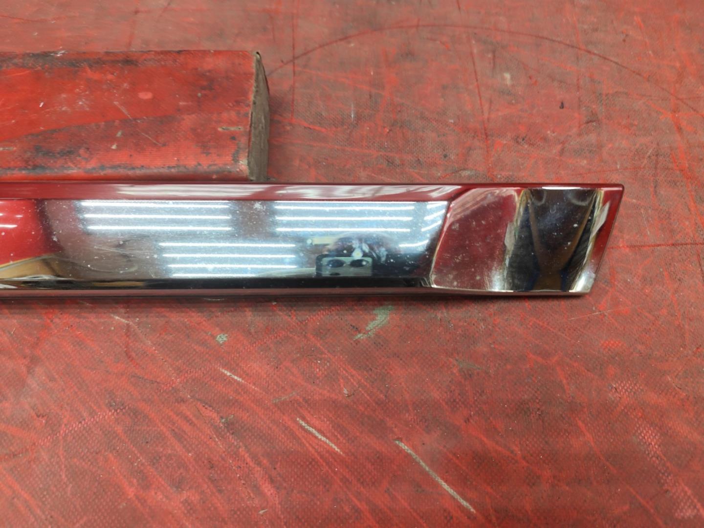 Молдинг двери