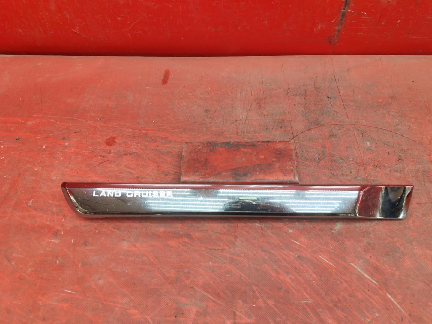 Молдинг двери