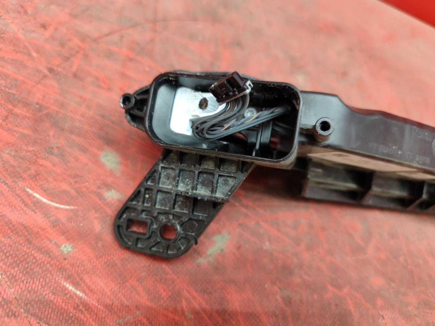 Фара дневного света (ходовые огни)