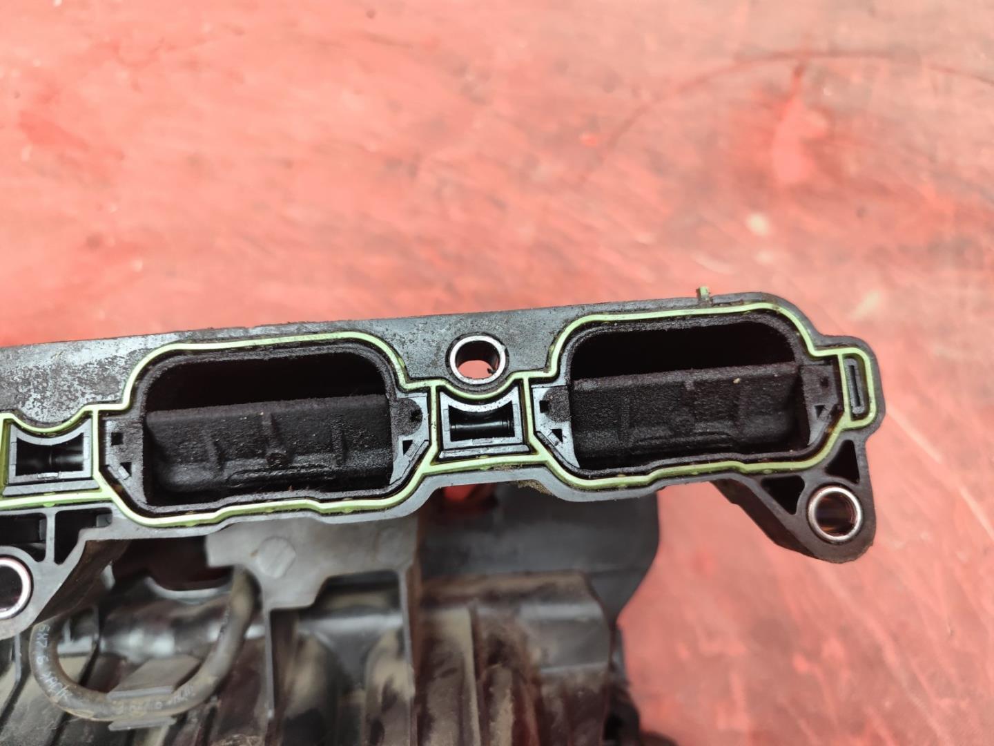 Коллектор впускной