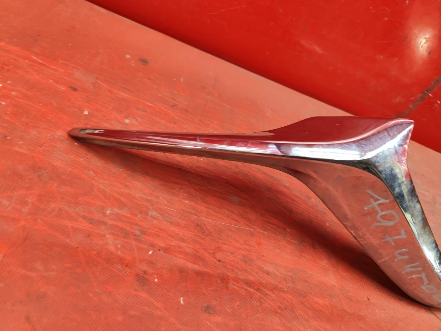 Накладка на решетку радиатора