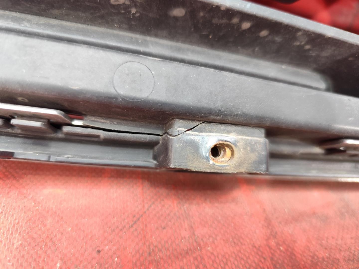 Решетка радиатора