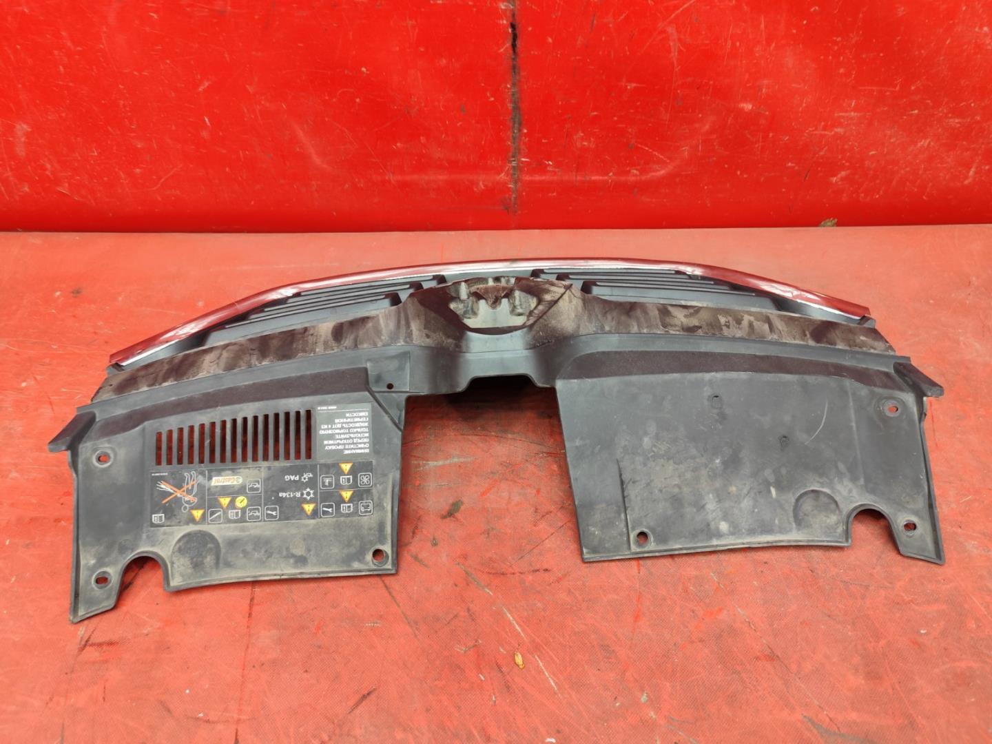 Решетка радиатора