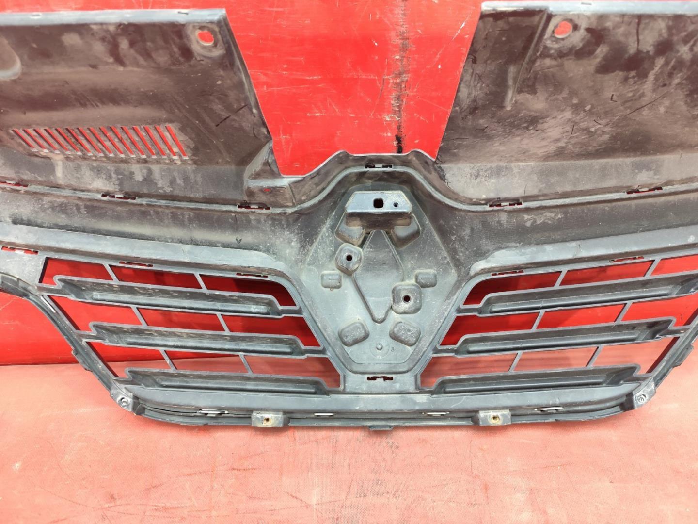 Решетка радиатора