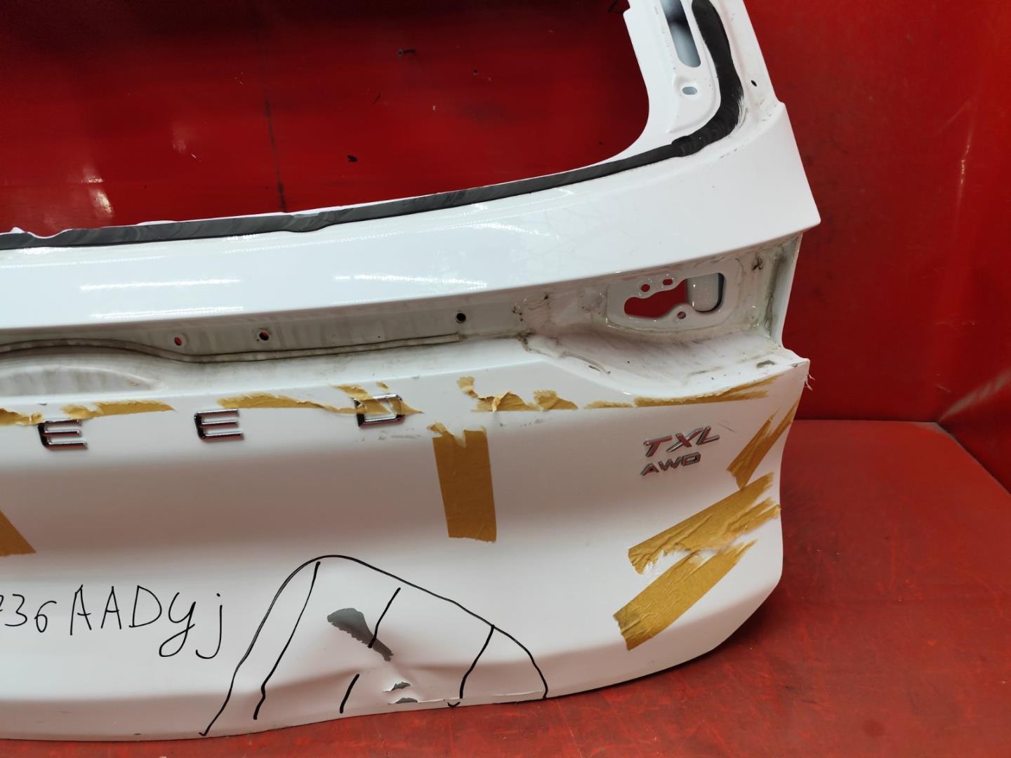 Крышка багажника