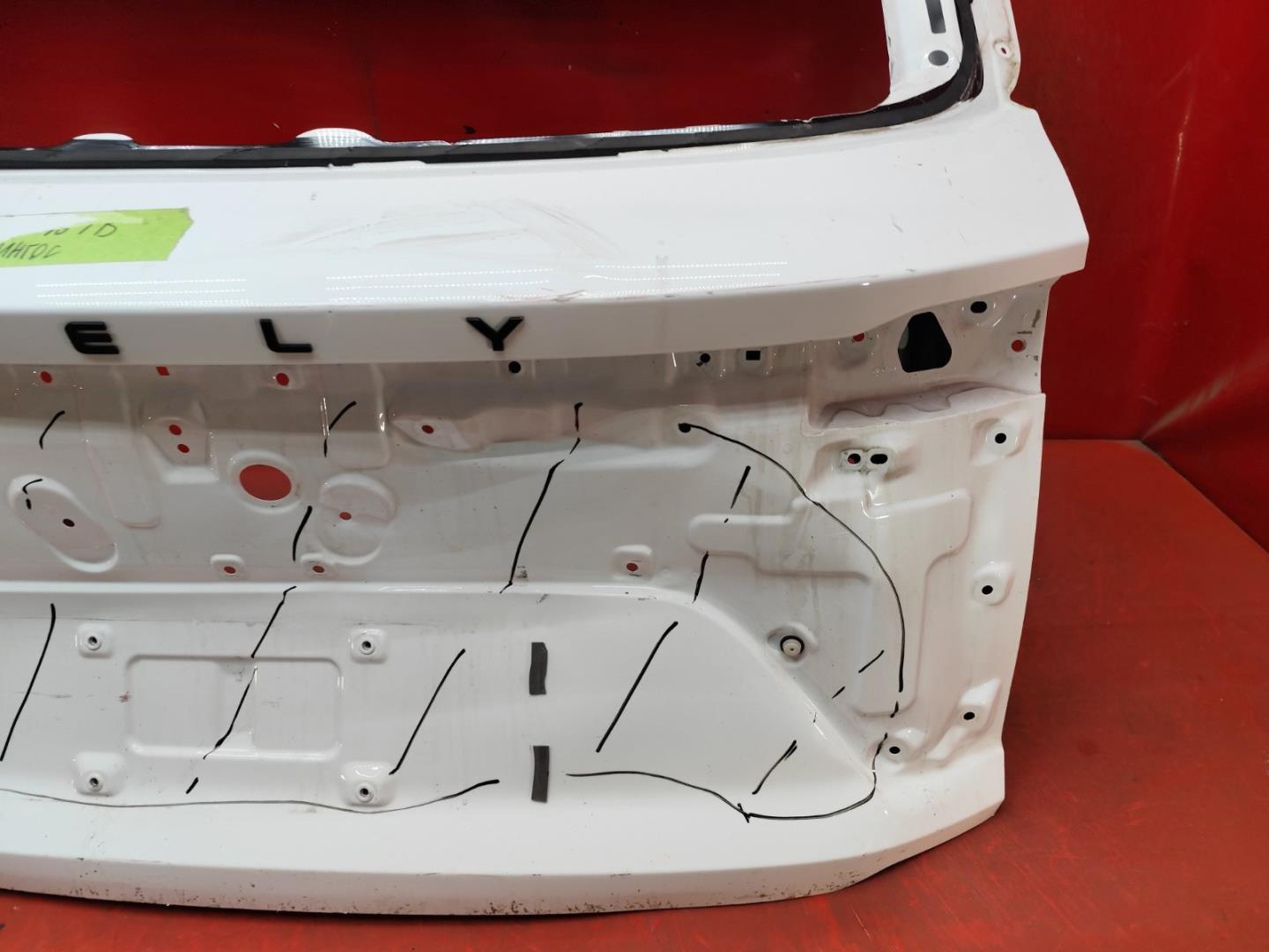 Крышка багажника