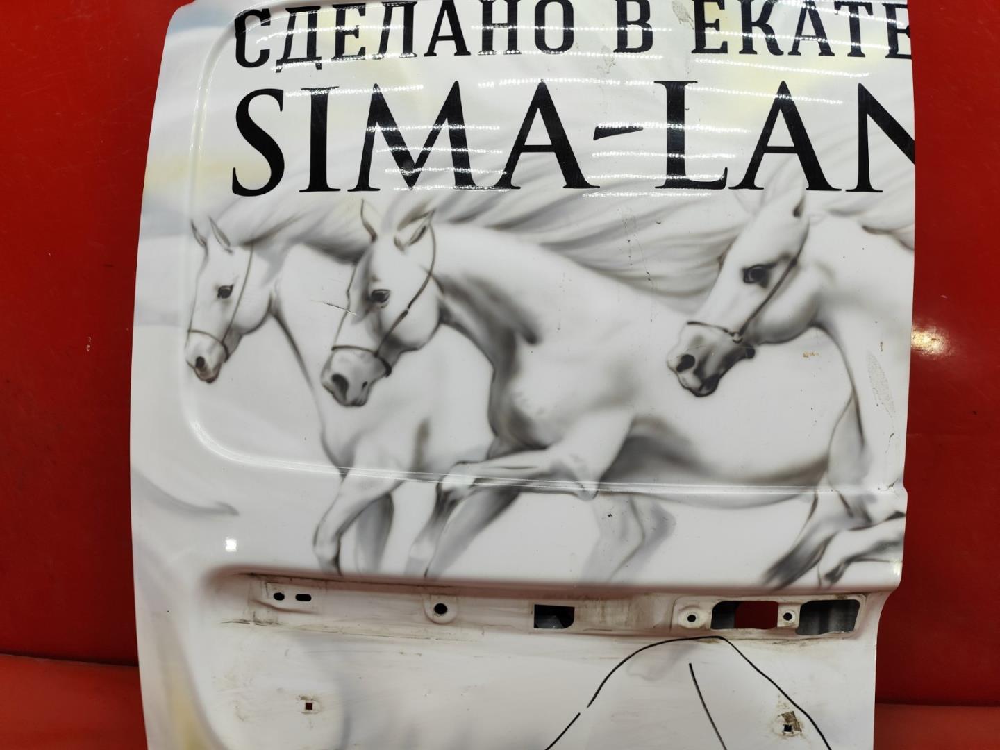 Дверь багажника