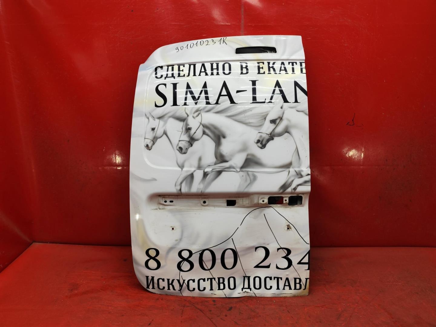 Дверь багажника
