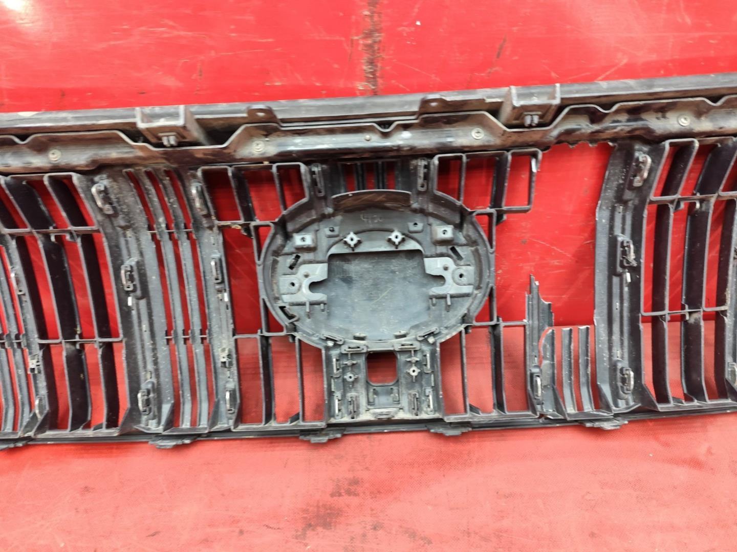 Решетка радиатора