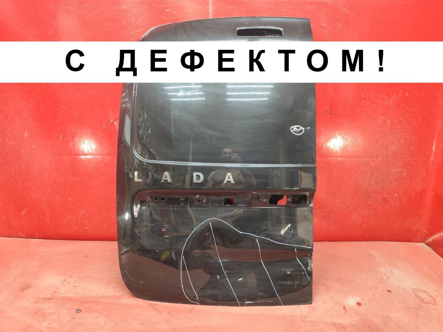 Дверь багажника