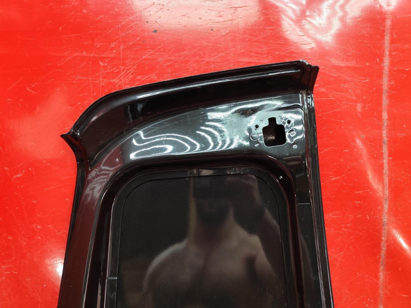 Дверь багажника