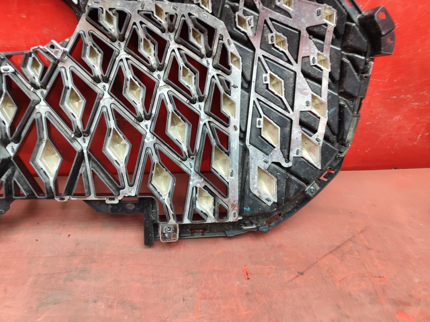 Решетка радиатора