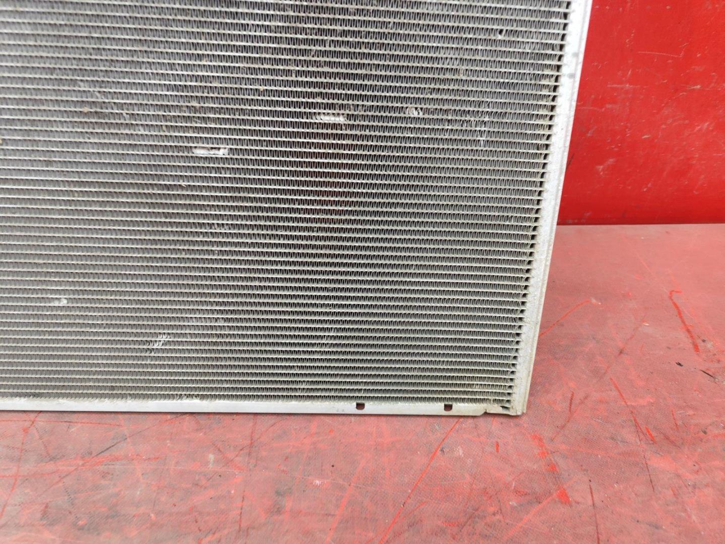 Радиатор кондиционера / конденсер