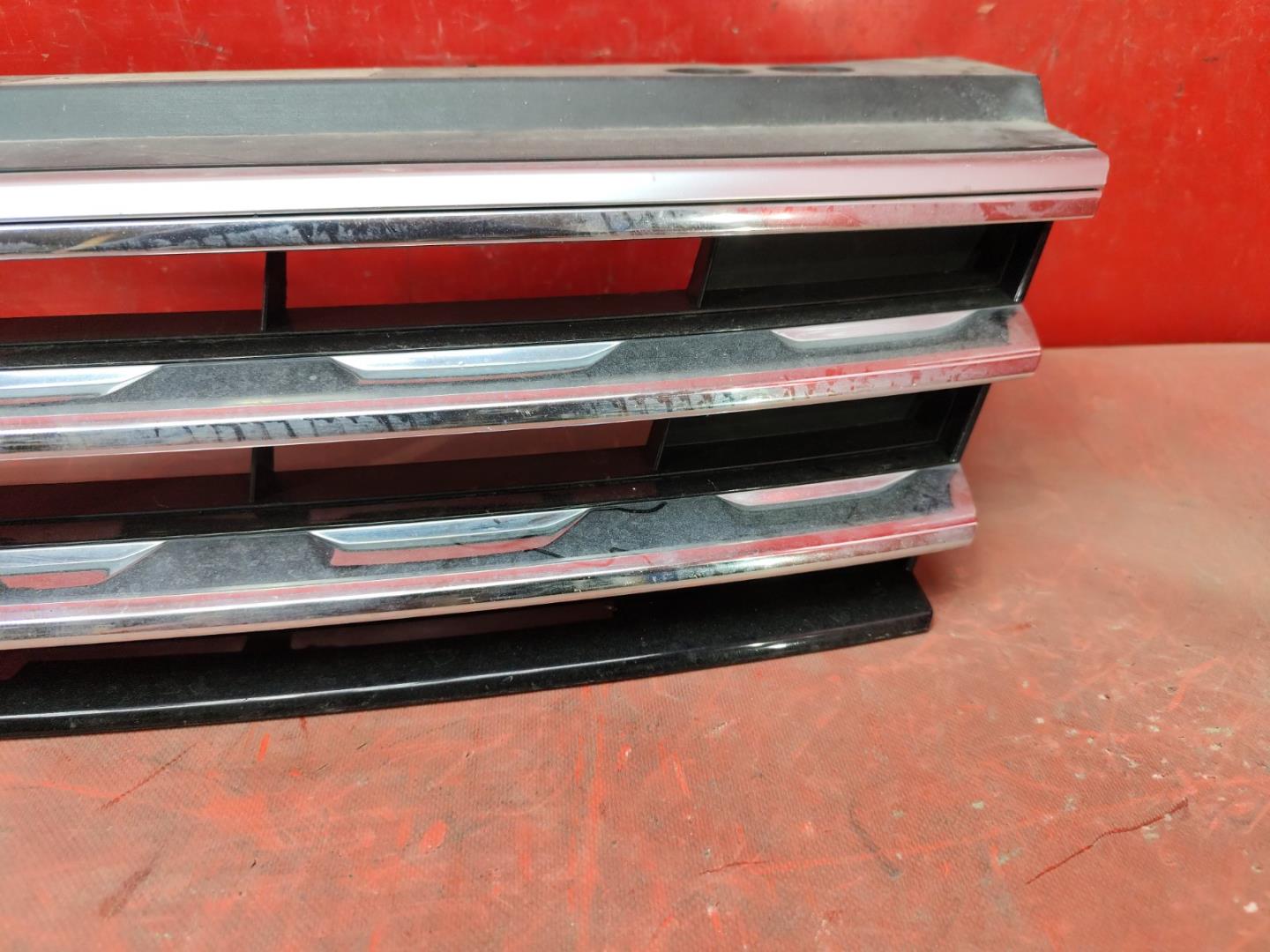 Решетка радиатора