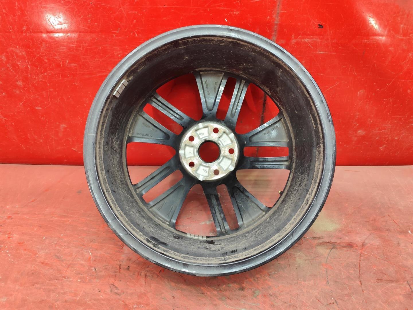 Диск колесный литой легкий сплав