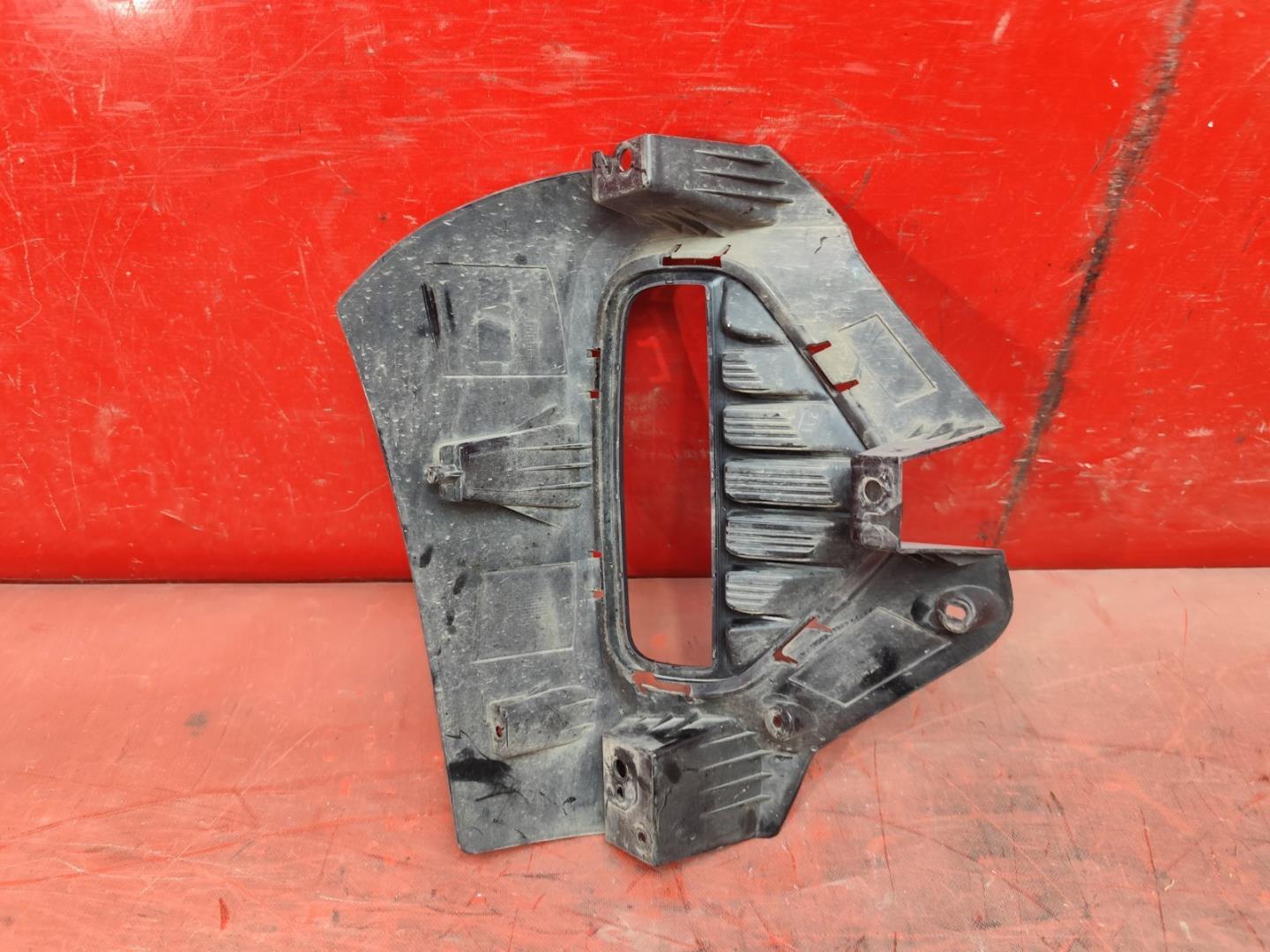 Накладка (кузов наружные)