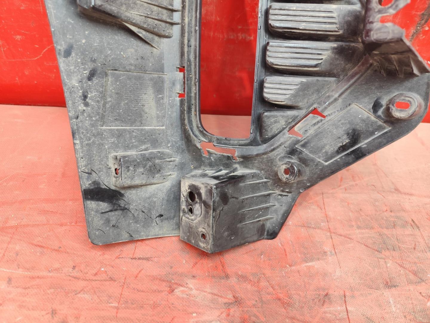 Накладка (кузов наружные)