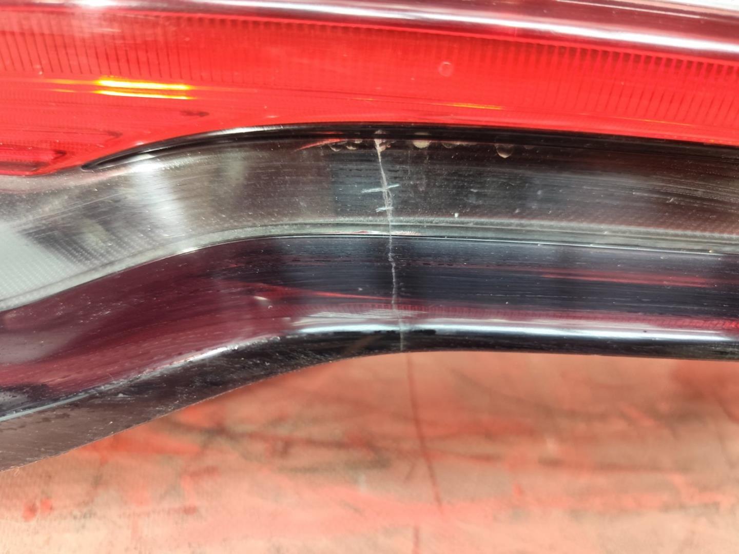 Фонарь задний