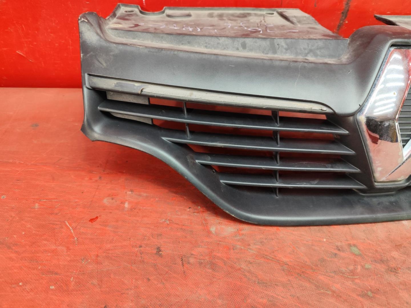 Решетка радиатора