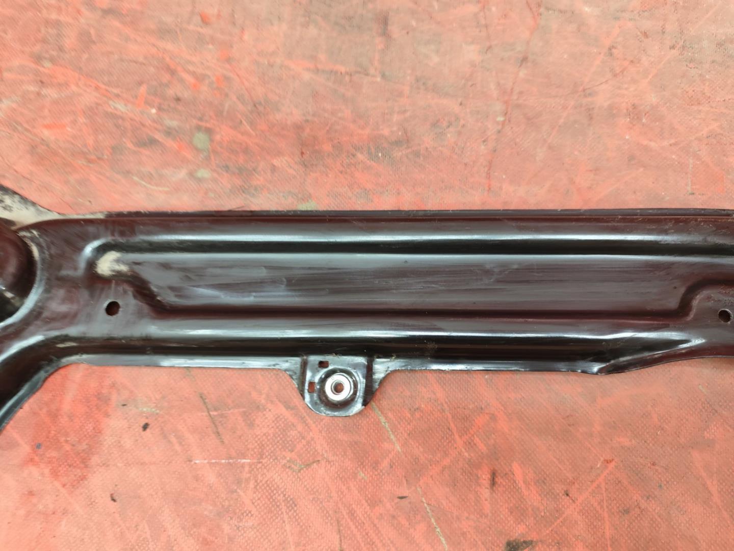 Кронштейн крепления фары