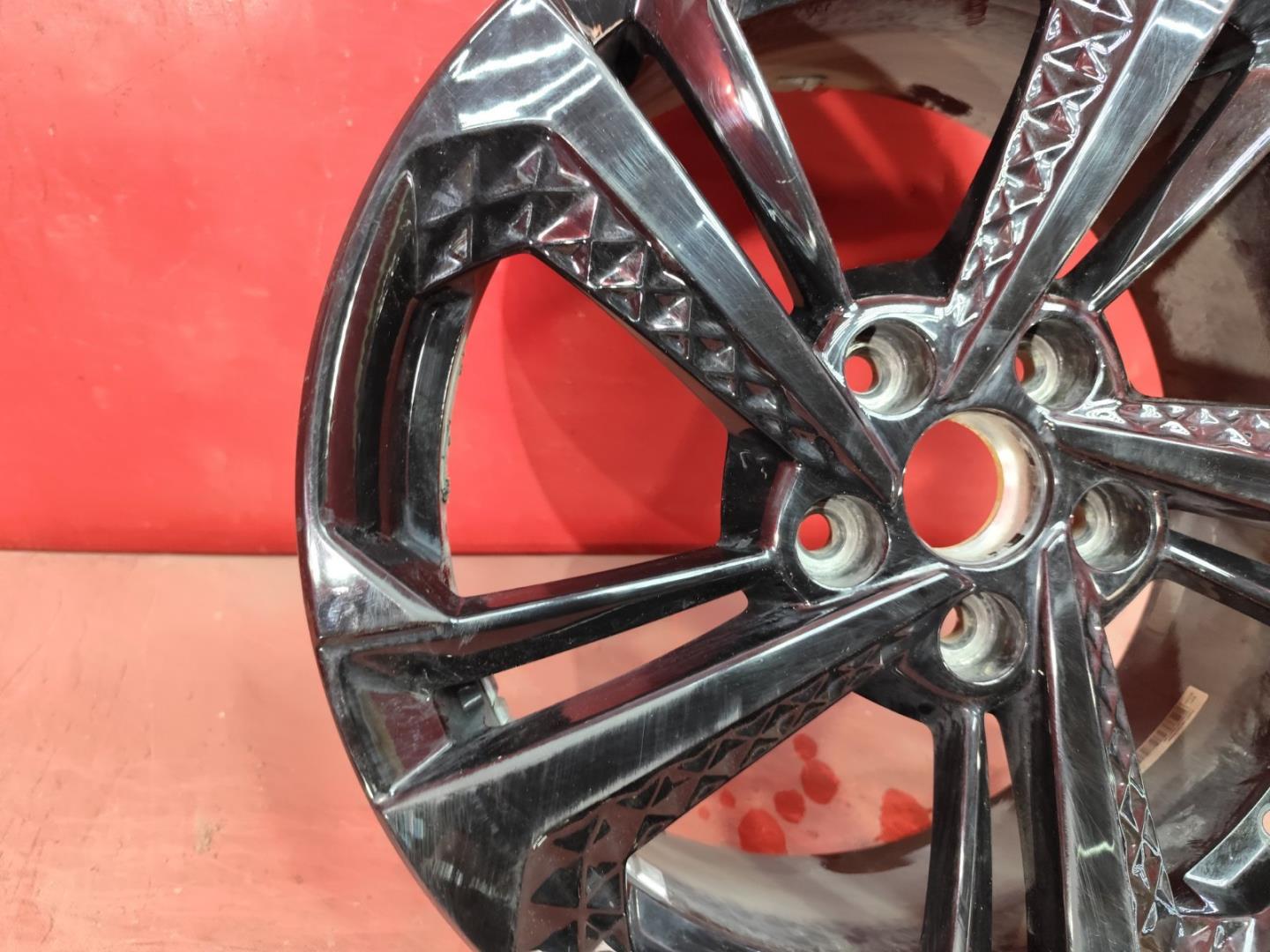 Диск колесный литой легкий сплав