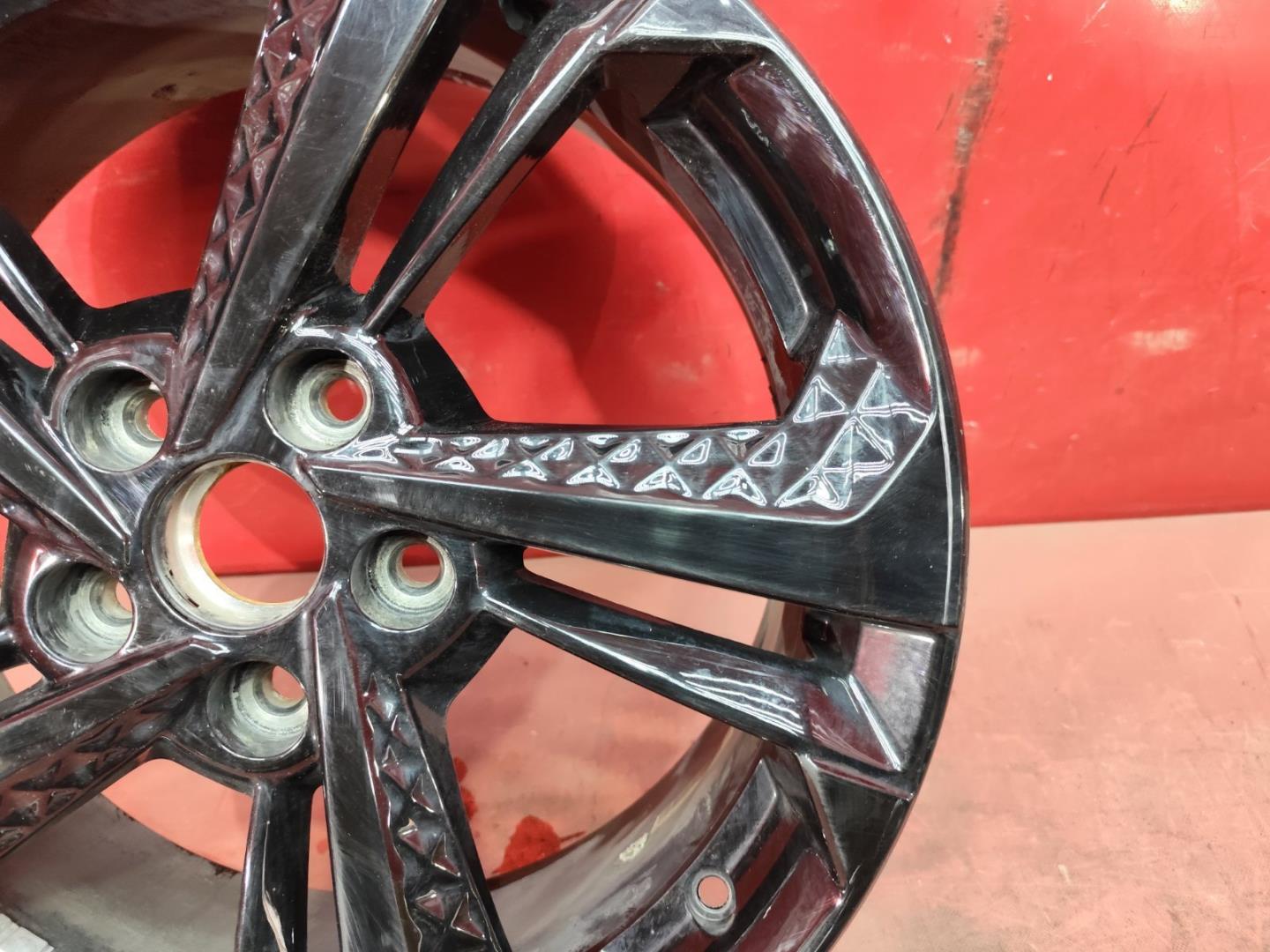 Диск колесный литой легкий сплав