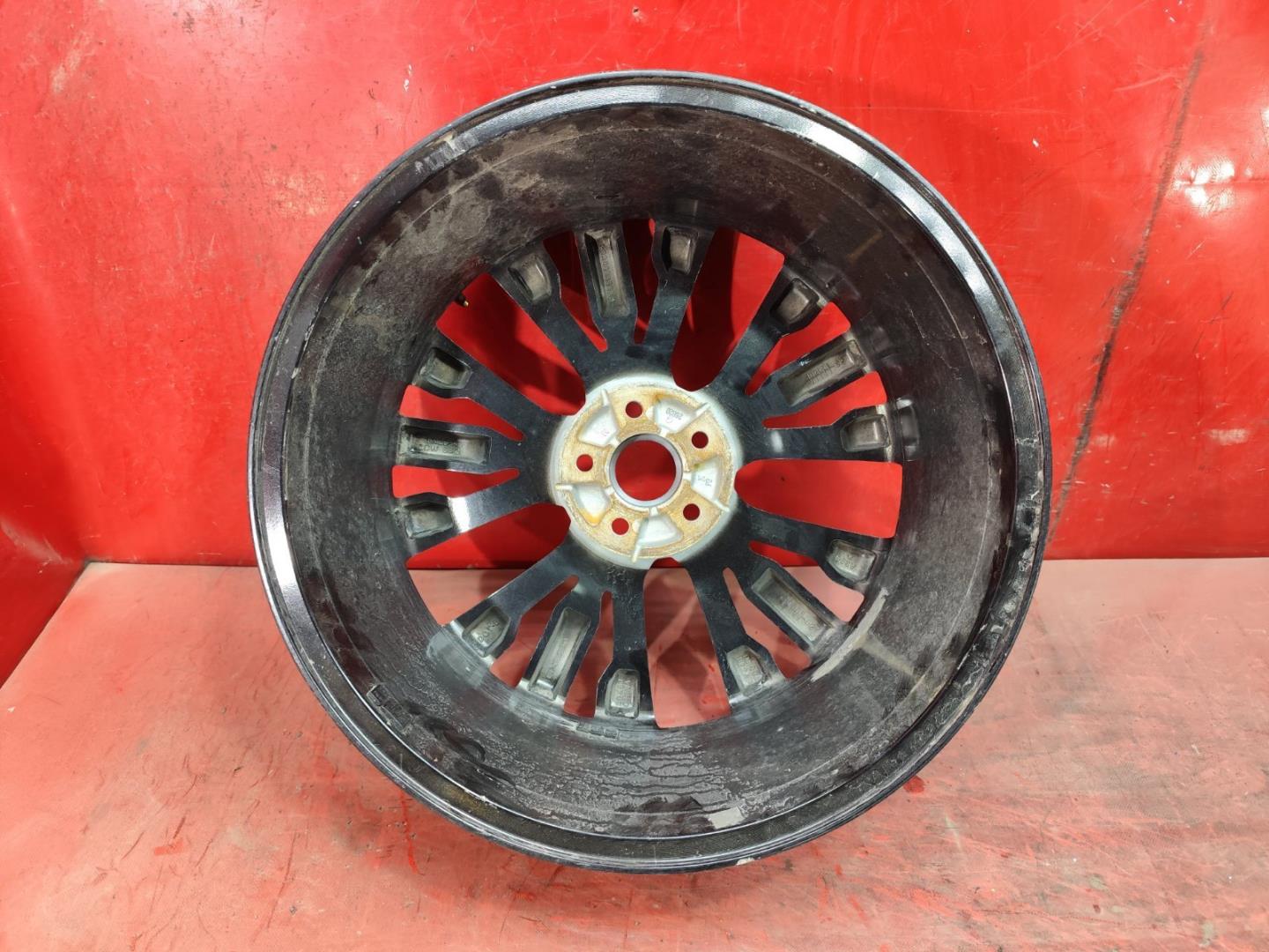 Диск колесный литой легкий сплав