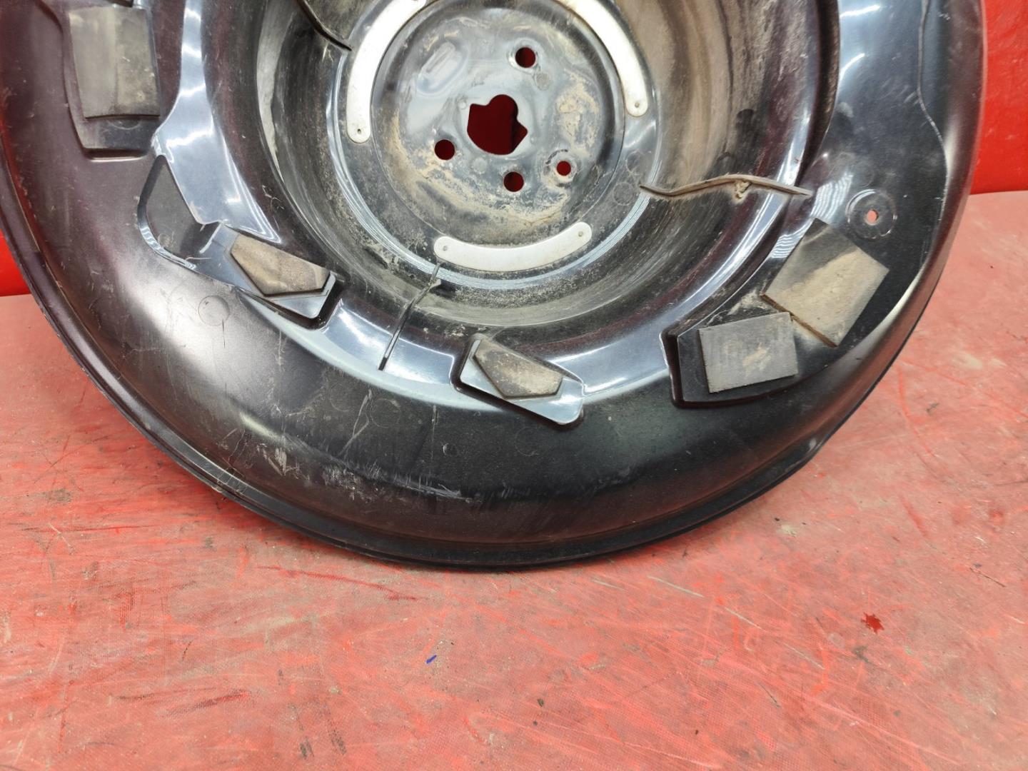 Чехол запасного колеса