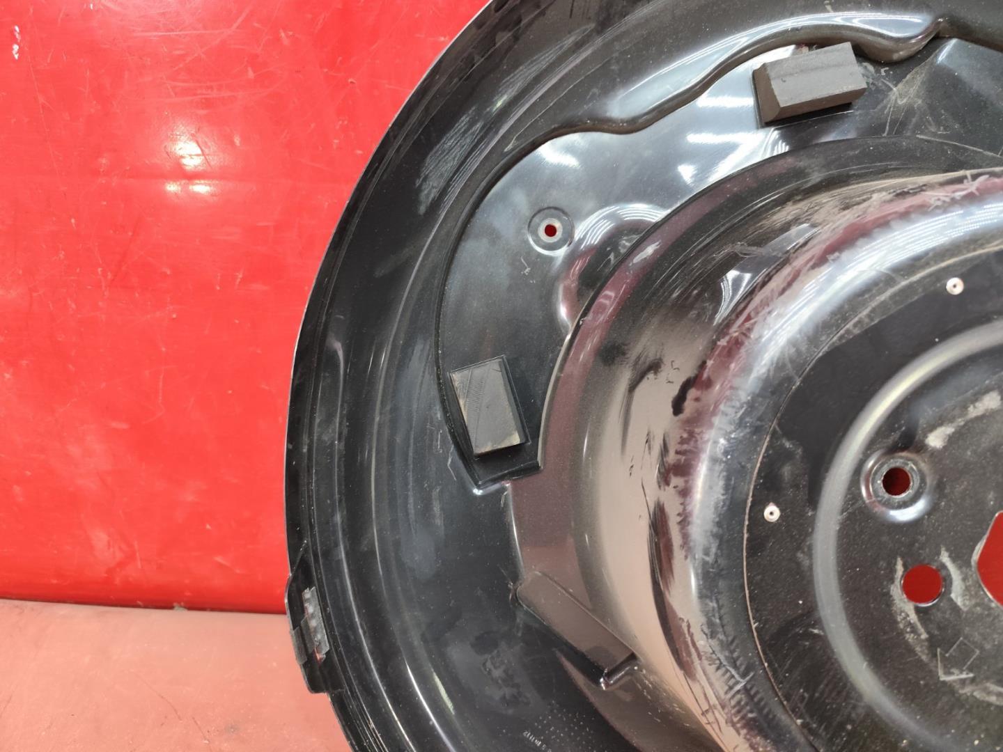 Чехол запасного колеса