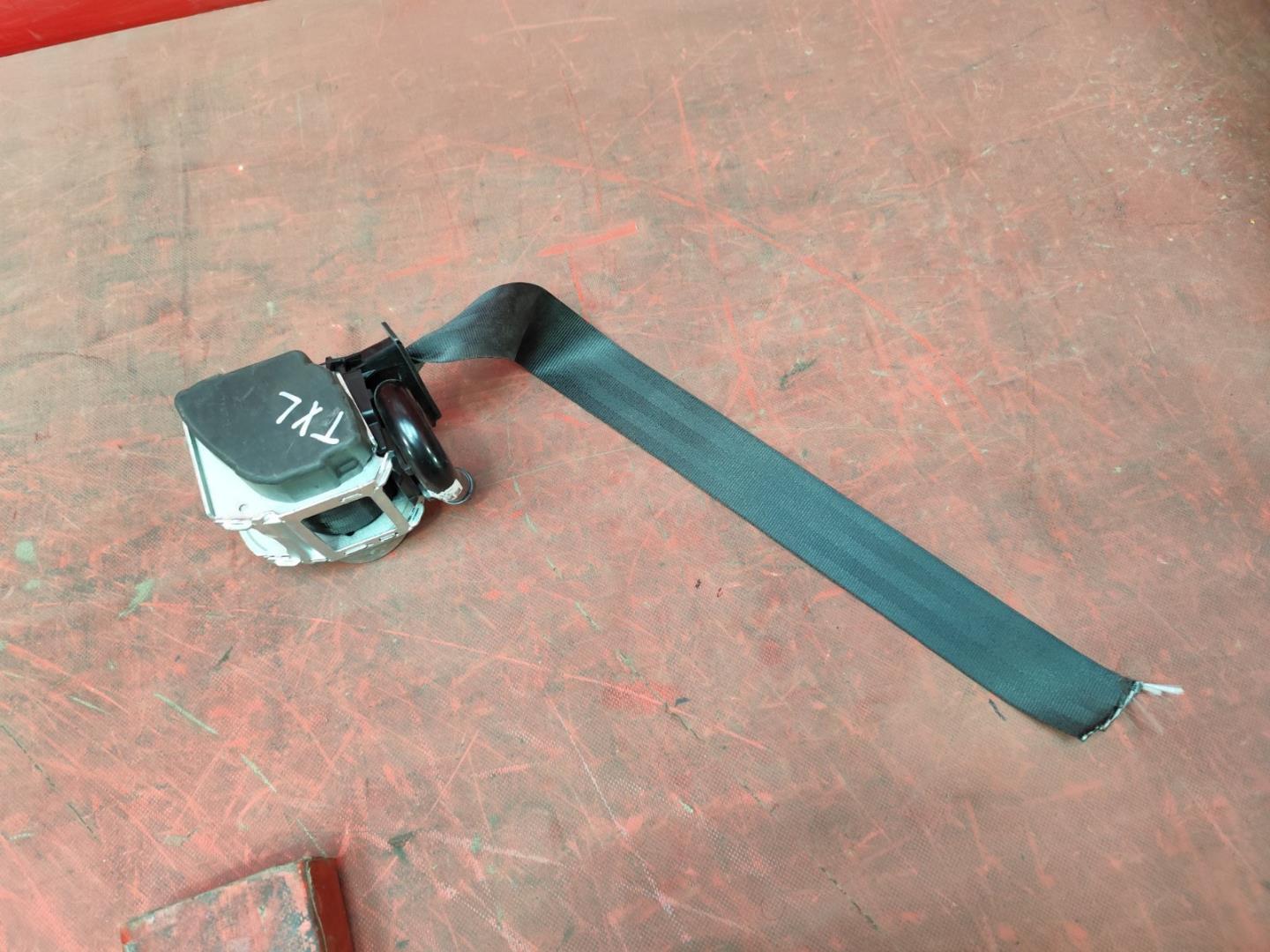 Ремень безопасности