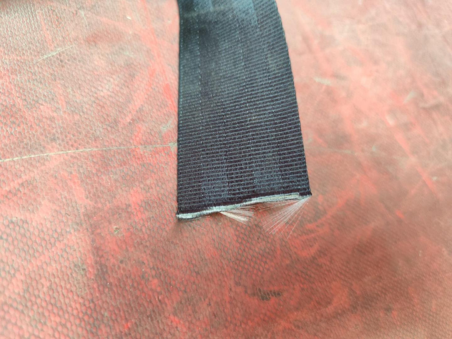 Ремень безопасности