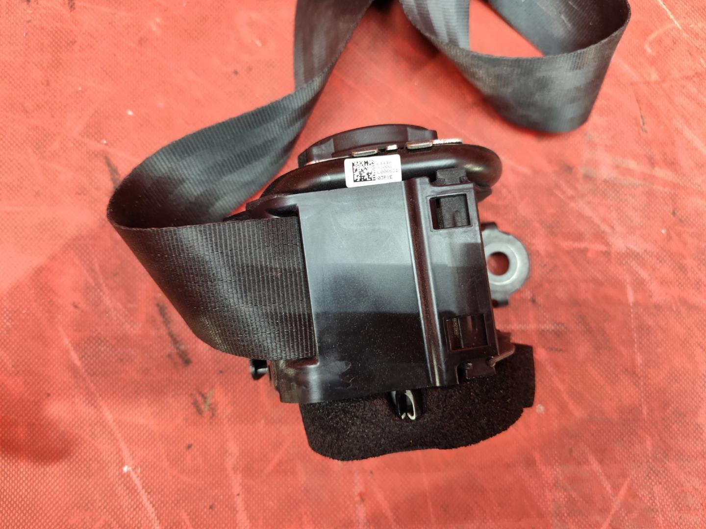 Ремень безопасности