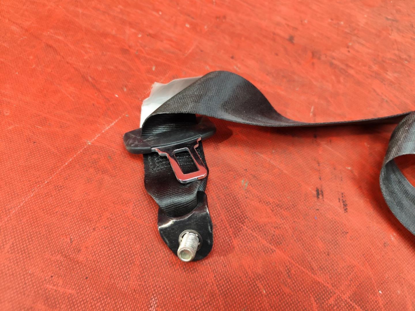 Ремень безопасности