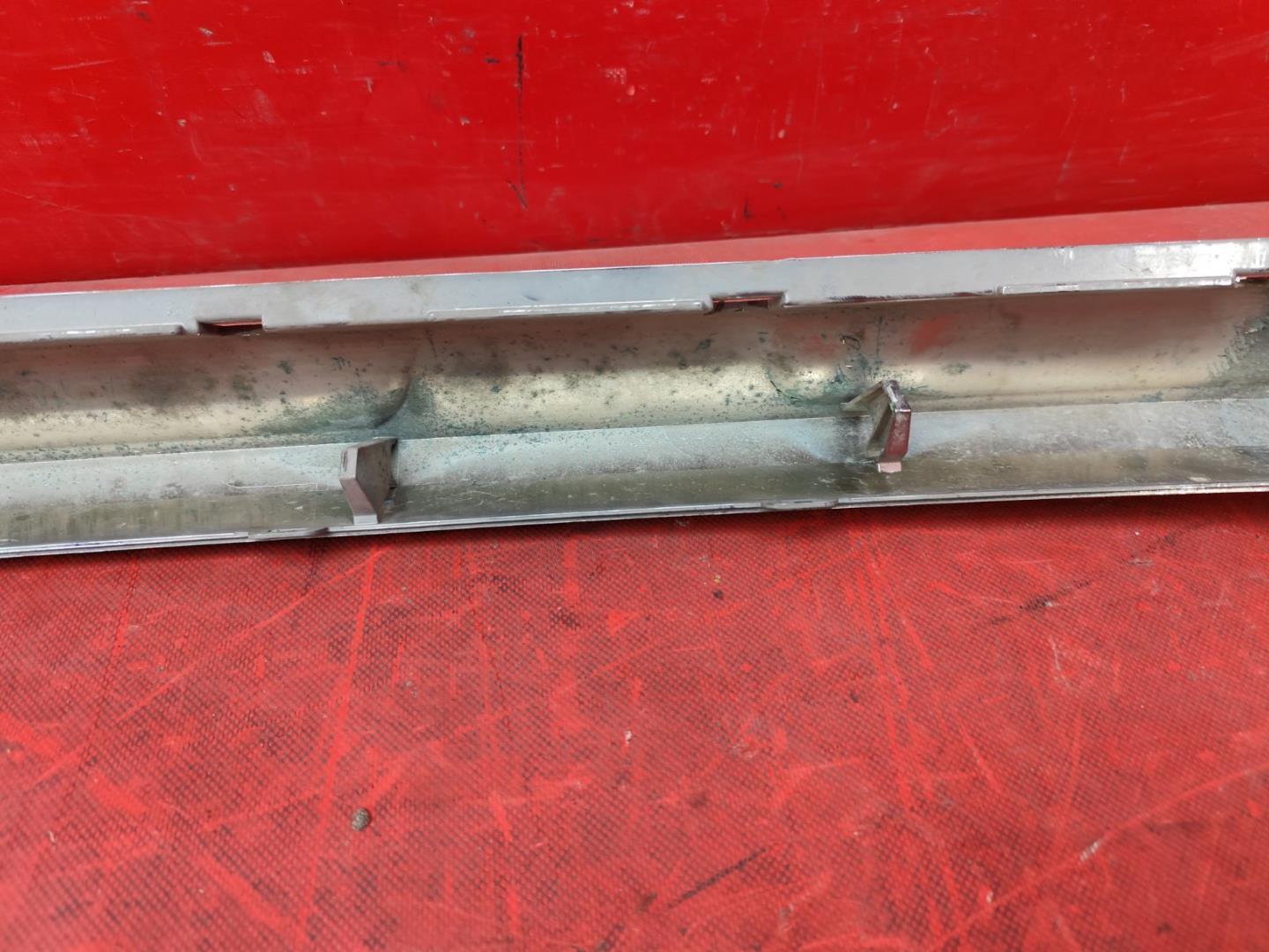 Накладка на решетку радиатора