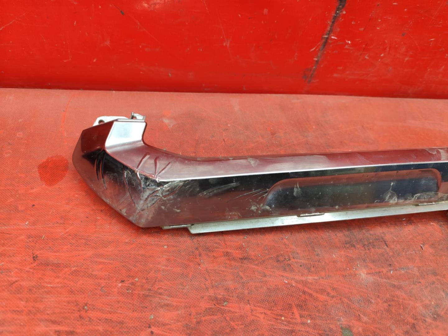 Накладка на решетку радиатора