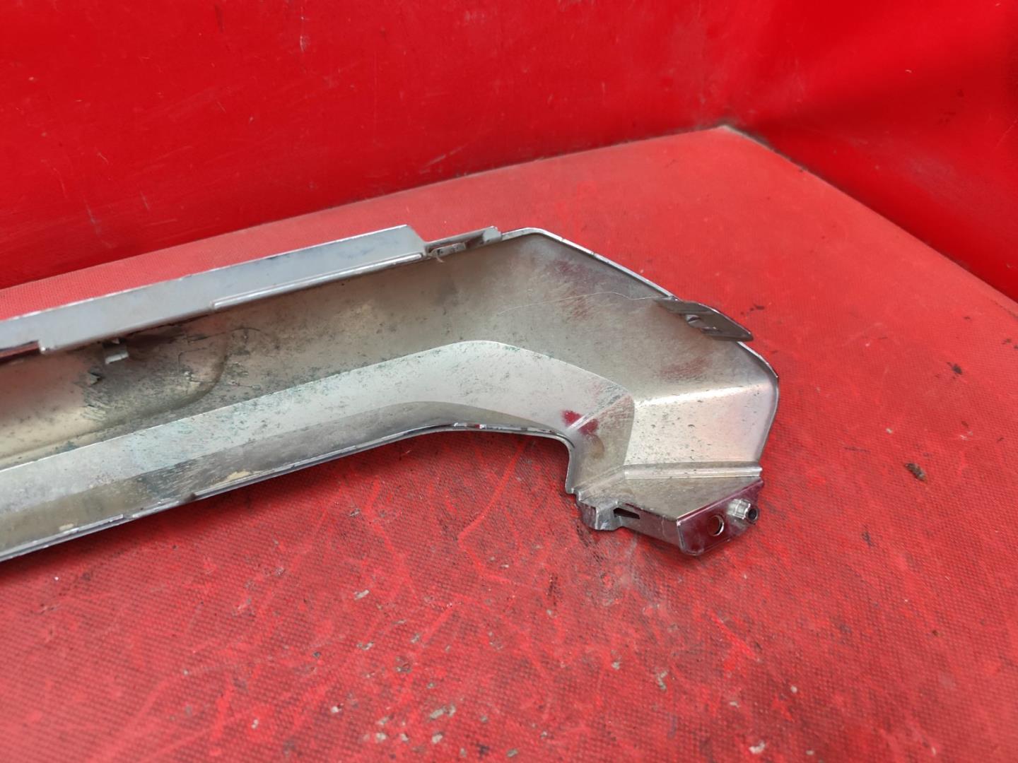 Накладка на решетку радиатора