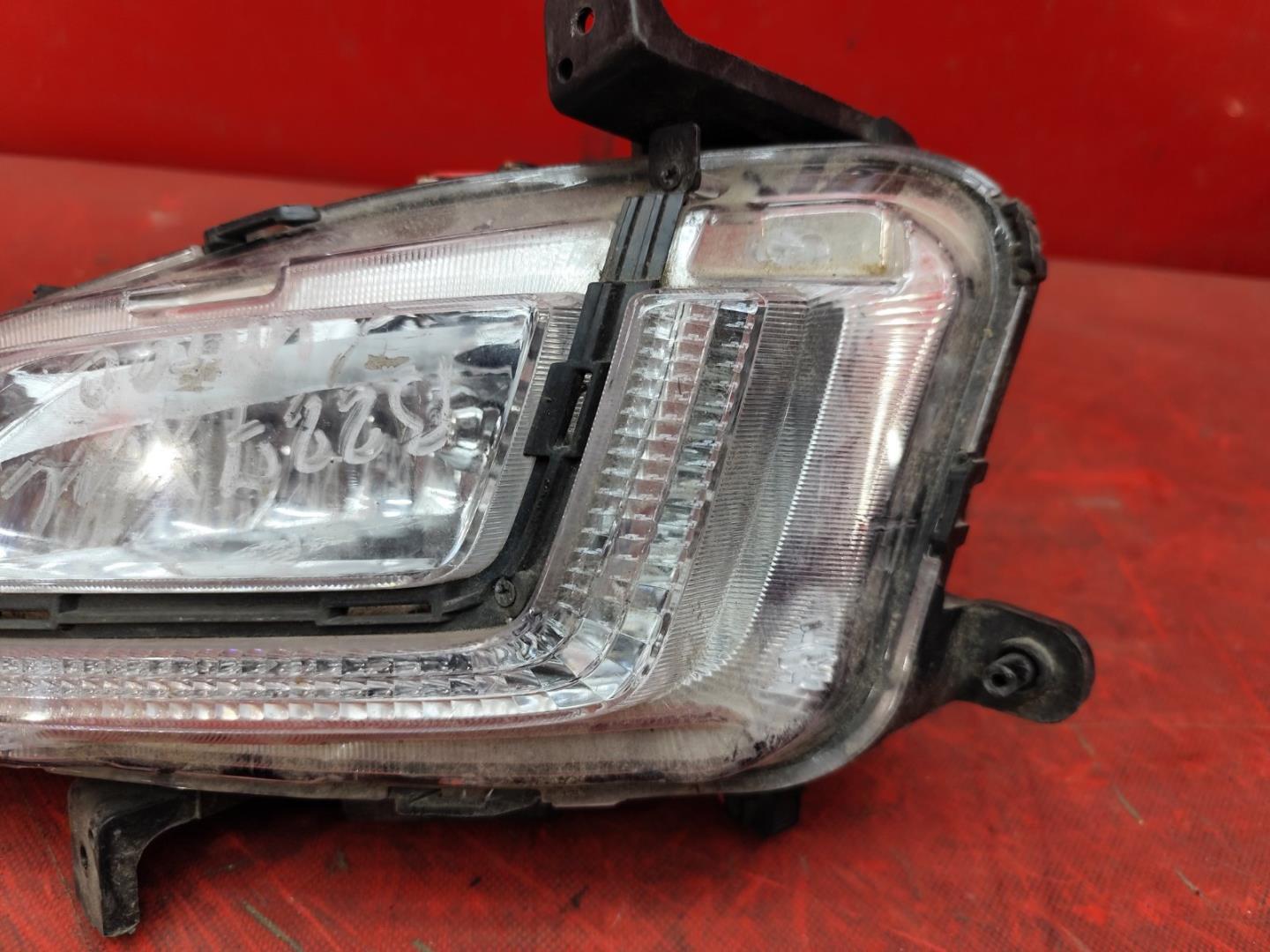 Фара дневного света (ходовые огни)