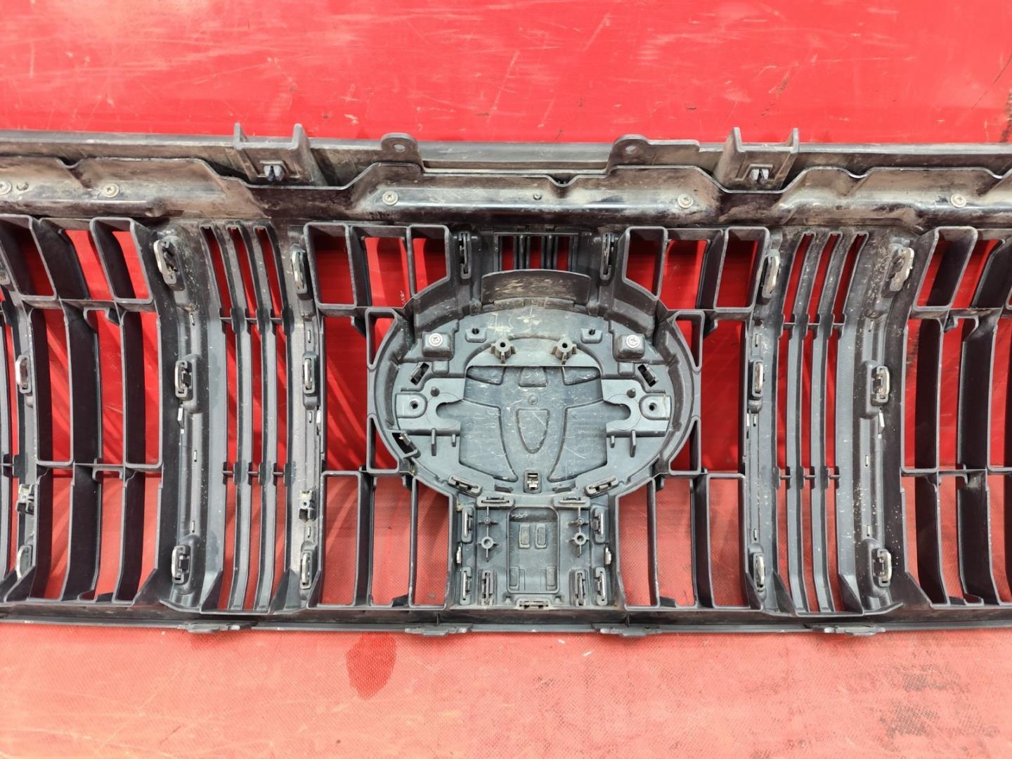 Решетка радиатора