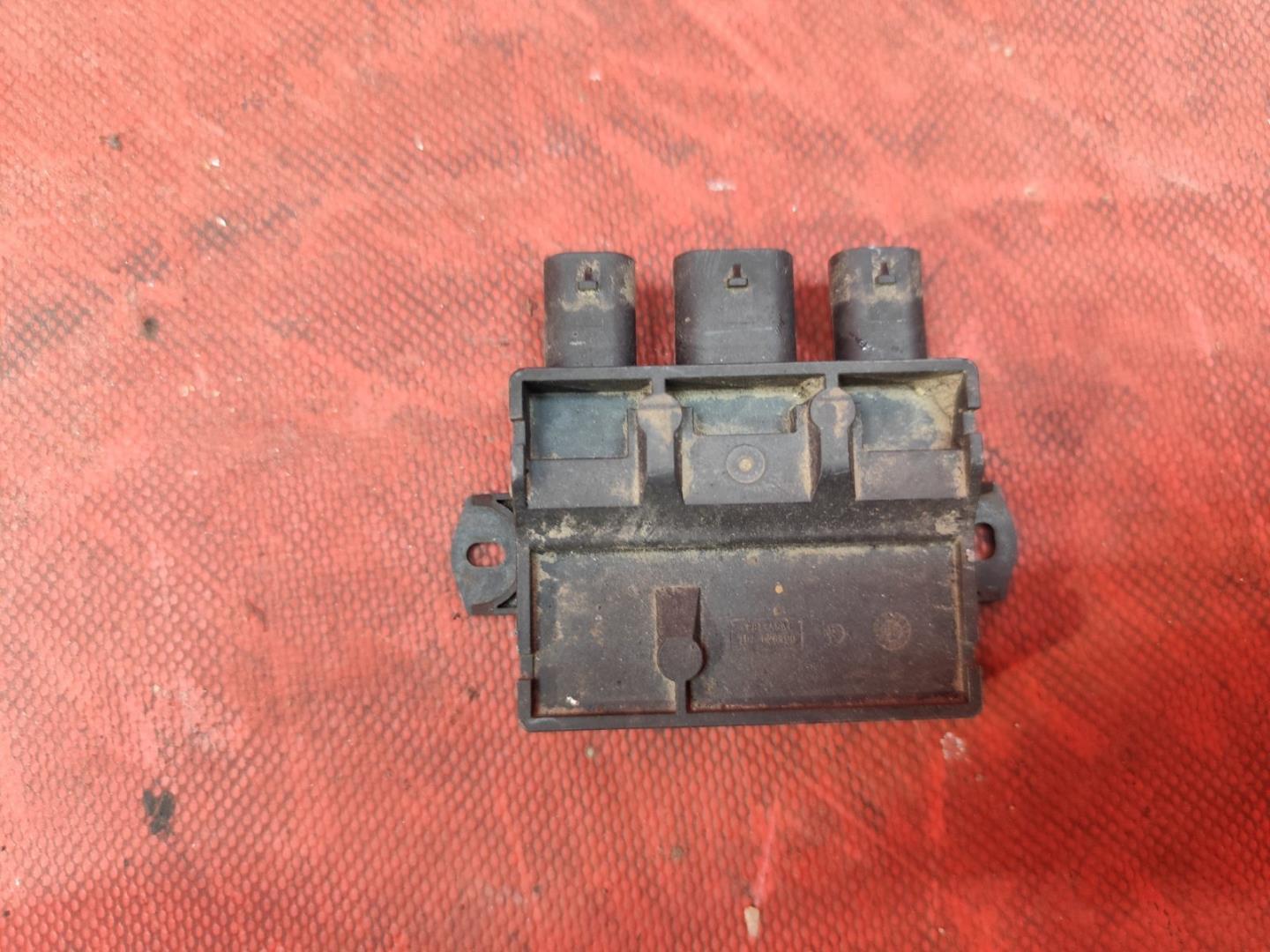 Датчик положения крышки багажника