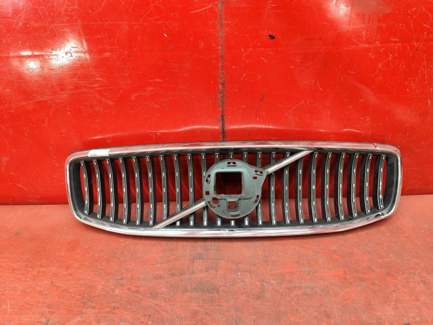 Решетка радиатора